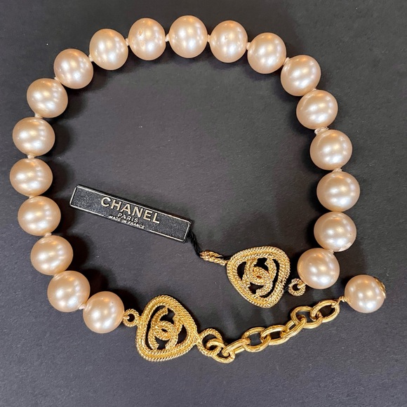 Vintage Chanel Pearl Necklace. - Picture 1 of 3